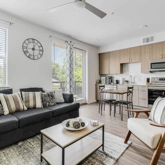 Downtown Modern Bungalow - Image 1