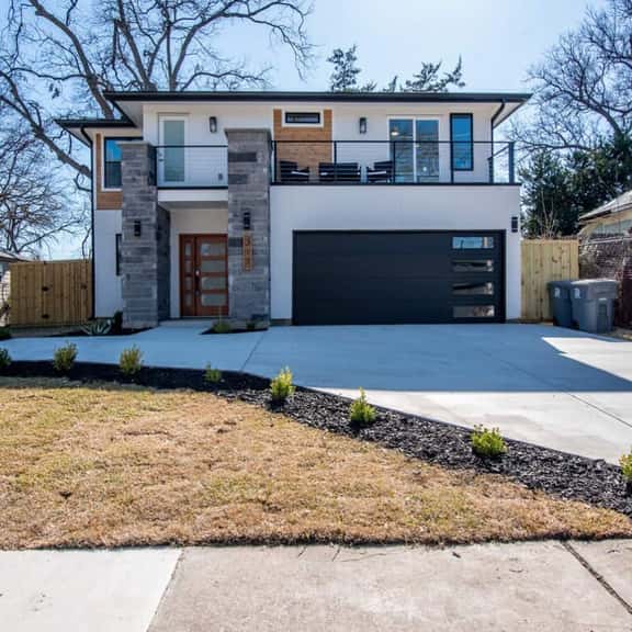 Heated Pool Urban Retreat near Downtown Dallas - Image 1